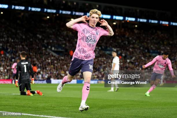 Anthony Gordon of Everton celebrates after scoring their team's first goal during the Premier League match between Leeds United and Everton FC at...