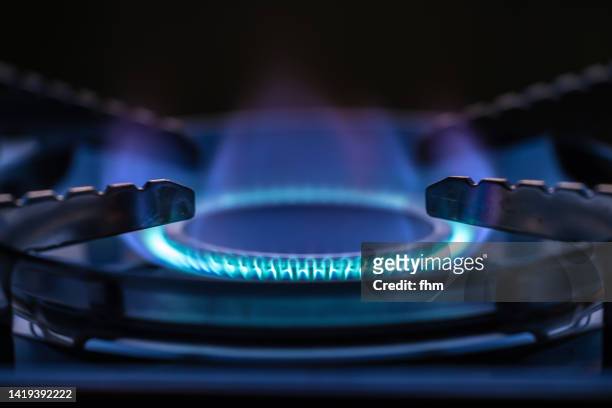 gas flame - gas cooker stockfoto's en -beelden