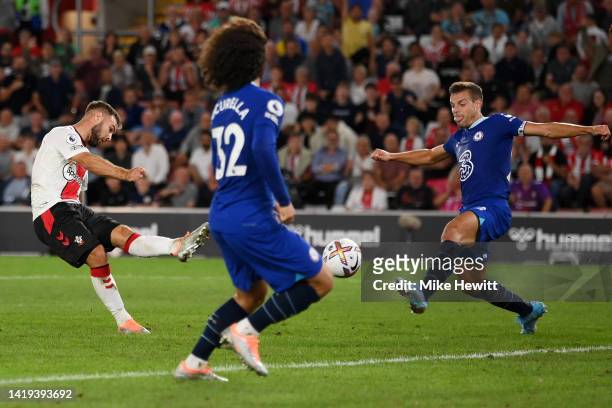 Adam Armstrong of Southampton scores their team's second goal during the Premier League match between Southampton FC and Chelsea FC at Friends...