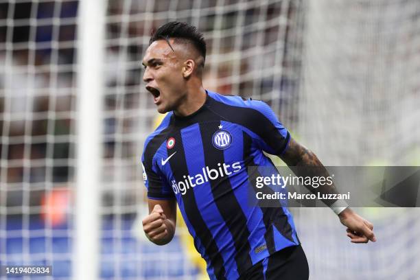 Lautaro Martinez of FC Internazionale celebrates after scoring their team's third goal during the Serie A match between FC Internazionale and US...