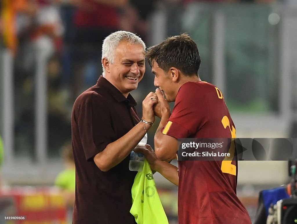 Paulo Dybala of AS Roma greets Jose Mourinho head coach of AS Roma... News  Photo - Getty Images