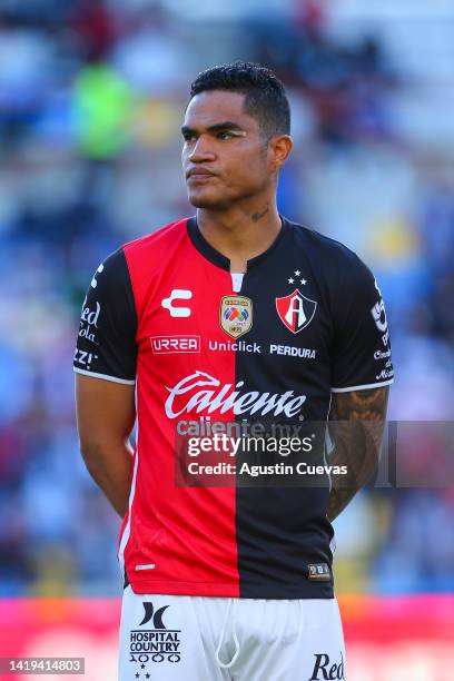 Anderson Santamaria of Atlas looks on during the 16th round match between Pachuca and Atlas as part of the Torneo Apertura 2022 Liga MX at Hidalgo...