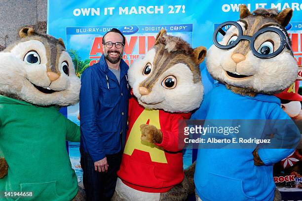Simon, actor Jason Lee, Alvin and Theodore attend Twentieth Century Fox Home Entertainment's "Alvin and the Chipmunks: Chipwrecked" Blu-ray and DVD...