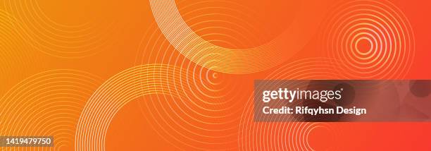 illustrazioni stock, clip art, cartoni animati e icone di tendenza di sfondo astratto di forma geometrica sfumata arancione e rosso. sfondo futuristico moderno. può essere utilizzato per pagine di destinazione, copertine di libri, brochure, volantini, riviste, marchi, banner, intestazioni, presentazioni e sfondi di sfondi - motivo ornamentale