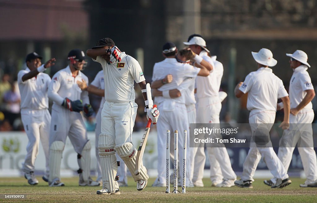 Sri Lanka v England: 1st Test - Day Two