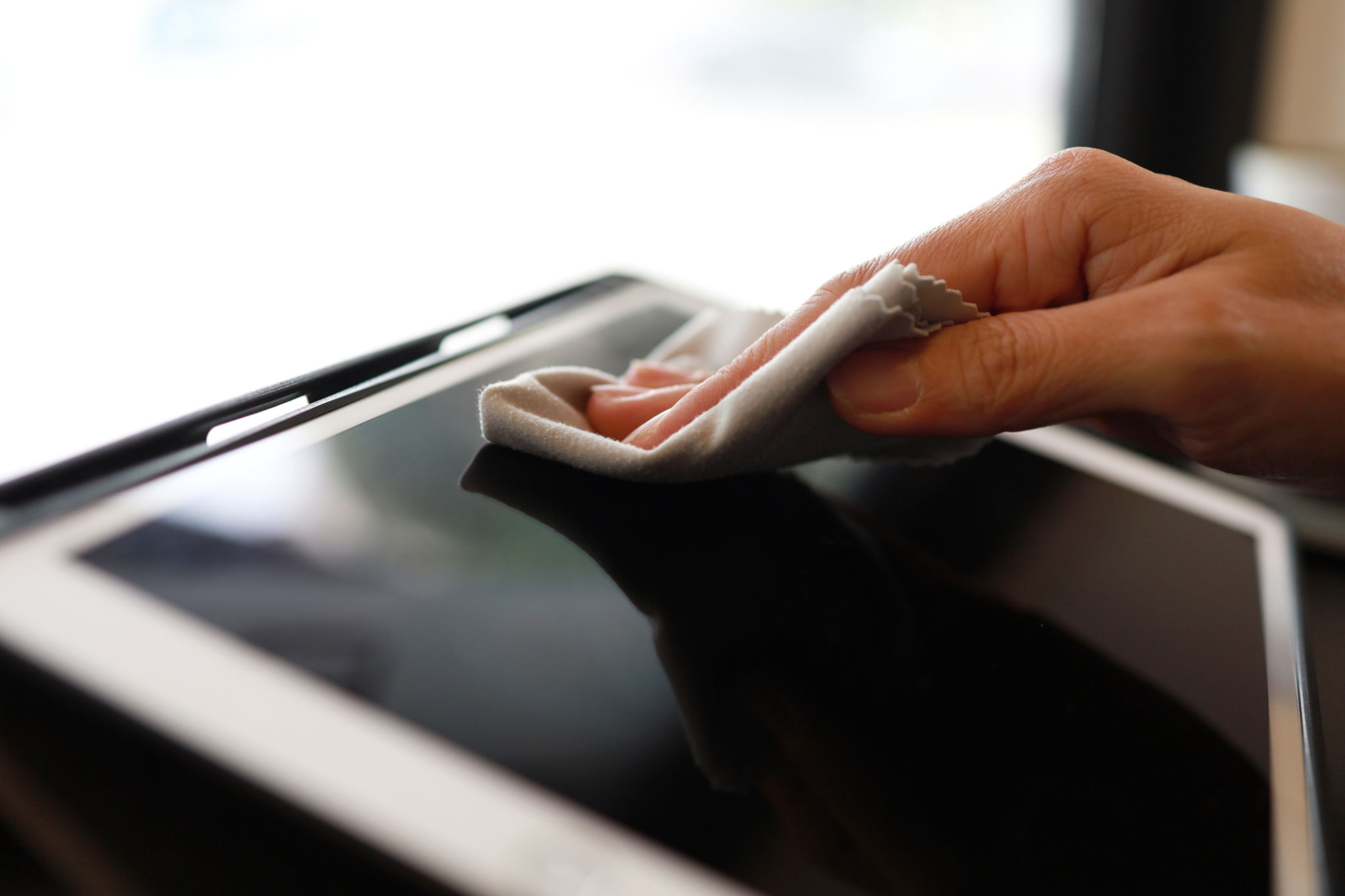 cleaning electronic devices