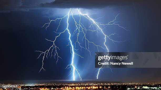 lightning and storm - åskväder bildbanksfoton och bilder