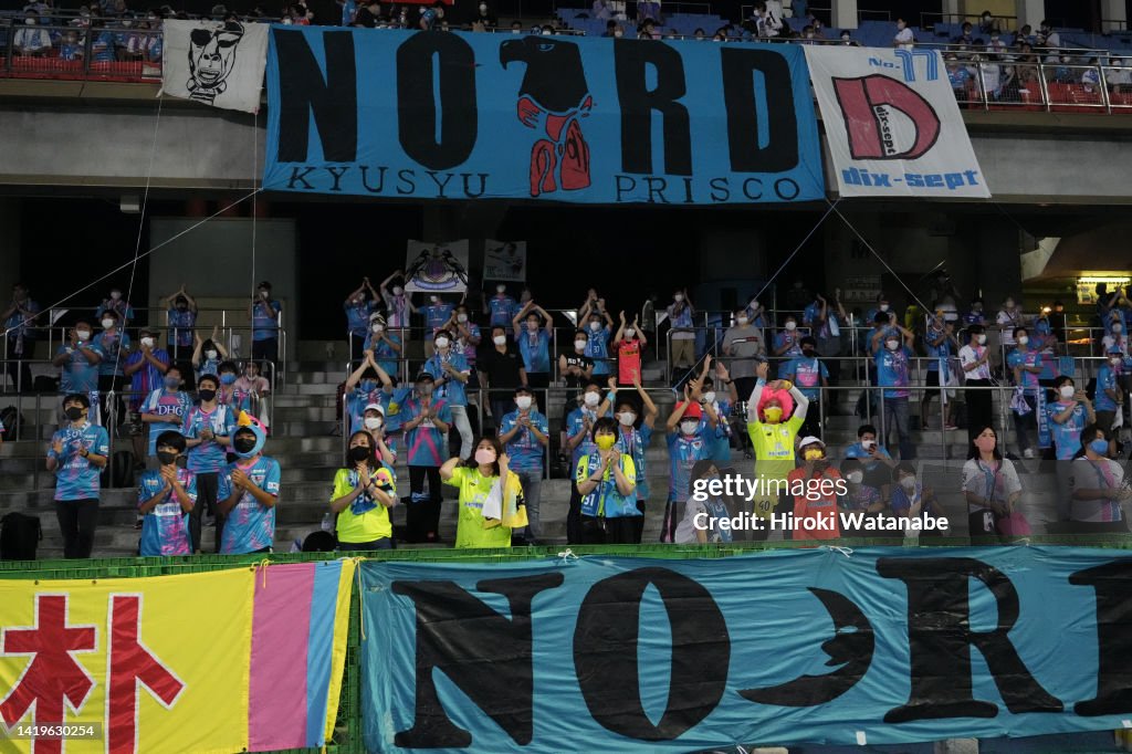 Kawasaki Frontale v Sagan Tosu - J.LEAGUE Meiji Yasuda J1