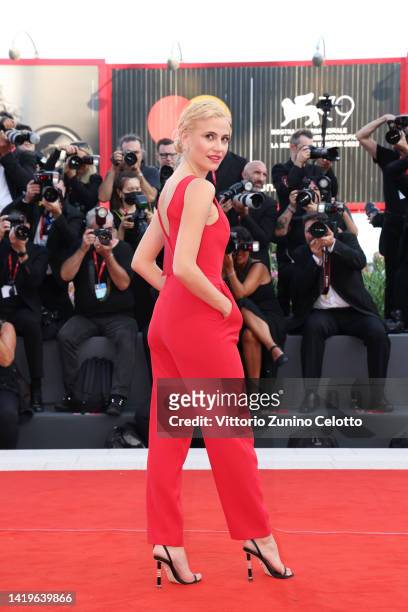 Pixie Lott attends the "White Noise" and opening ceremony red carpet at the 79th Venice International Film Festival on August 31, 2022 in Venice,...