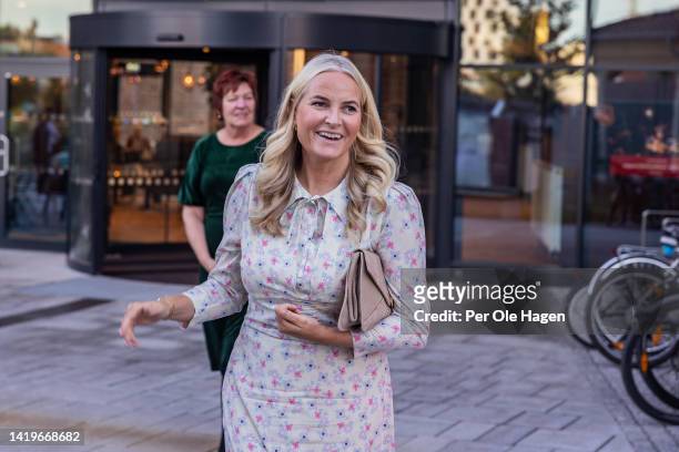 Library Director Solvi Tellefsen and Crown Princess Mette-Marit at the Crown Princess' visit to Lillestrøm Library on August 31, 2022 in Lillestrom,...