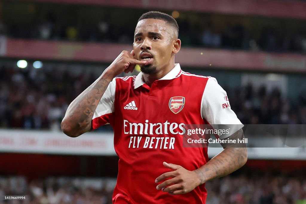 Arsenal FC v Aston Villa - Premier League