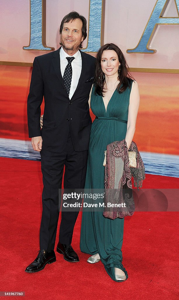 Titanic 3D - World Premiere - Inside Arrivals