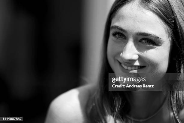 Raffey Cassidy arrives to the photocall for "White Noise" at the 79th Venice International Film Festival on August 31, 2022 in Venice, Italy.