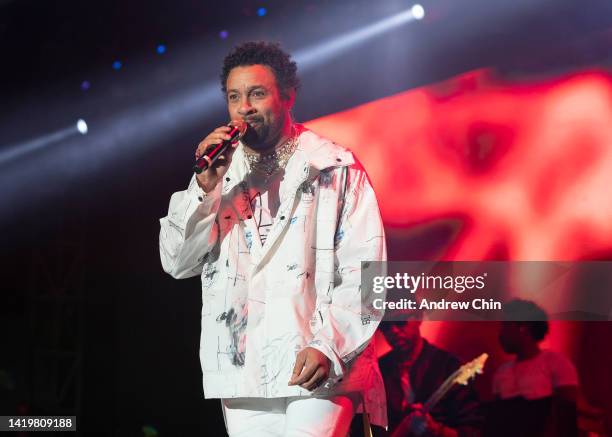 Shaggy performs on stage at PNE Amphitheatre on August 31, 2022 in Vancouver, British Columbia, Canada.