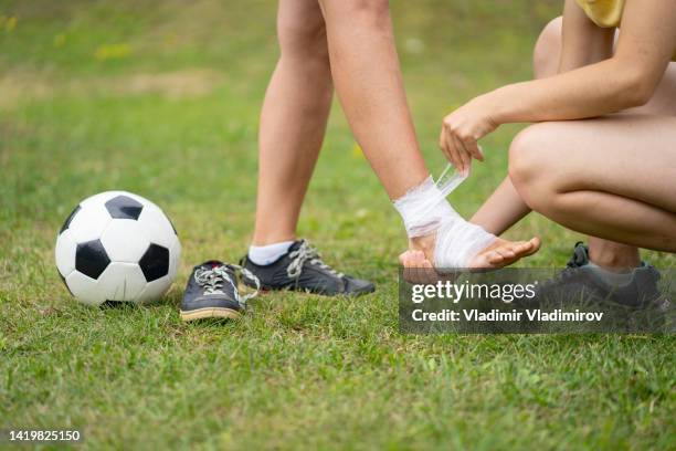 First Aid In Football 4,824 Stretcher Football Stock Photos, High-Res Pictures, and Images ...