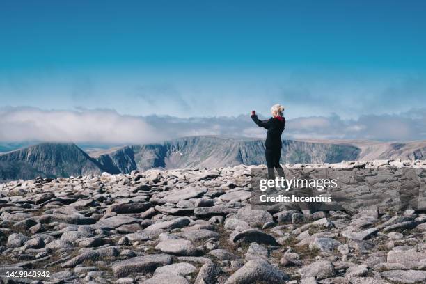 ben macdui gipfelplateau, in der nähe von aviemore, schottland - grampian scotland stock-fotos und bilder