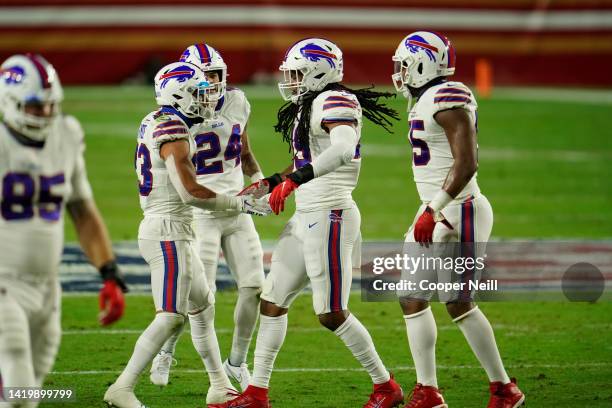 Tremaine Edmunds of the Buffalo Bills celebrates with teammates during an NFL game against the San Francisco 49ers on December 07, 2020 in Glendale,...