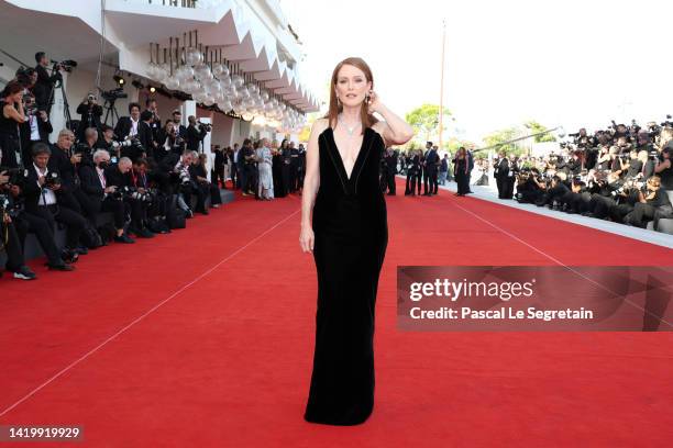 Jury president Julianne Moore attends the "Tar" red carpet at the 79th Venice International Film Festival on September 01, 2022 in Venice, Italy.