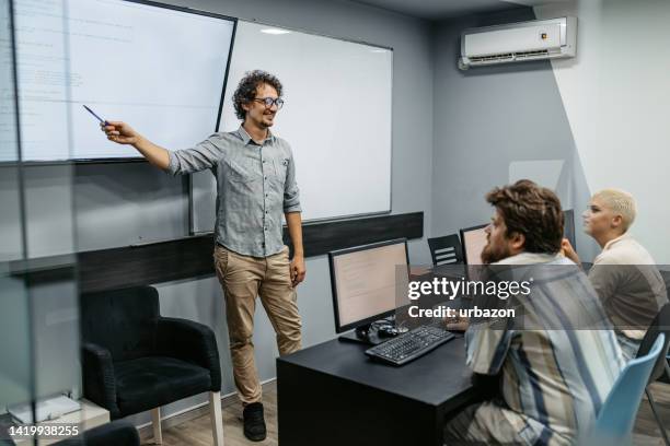 Machine Student Machine Learning Student Photos and Premium High Res Pictures - Getty ...