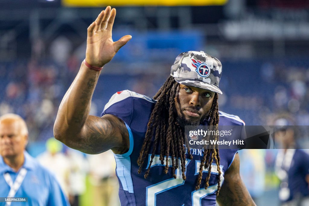 Tampa Bay Buccaneers v Tennessee Titans