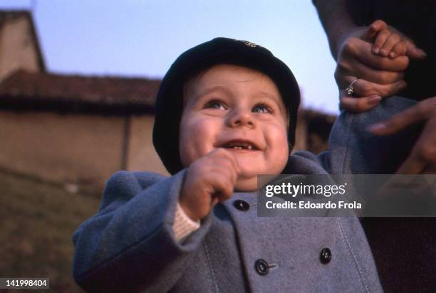 smiling toddler - 1967 stock pictures, royalty-free photos & images