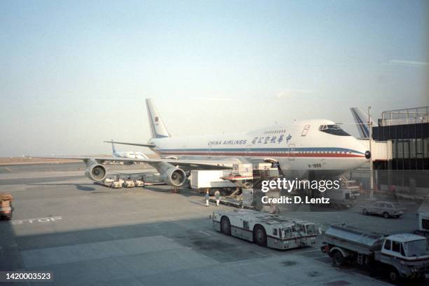 avion vintage china airlines 747 - china airlines photos et images de collection