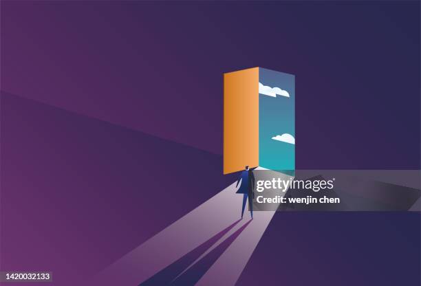 ilustraciones, imágenes clip art, dibujos animados e iconos de stock de hombre de negocios que busca salida con brillo - oportunidad