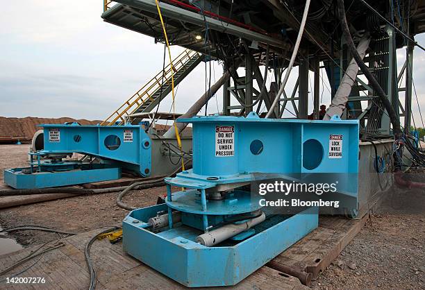 To Orion Rig 15 Operations At An Orion Drilling Co Oil Platform Stock Photos, High ...