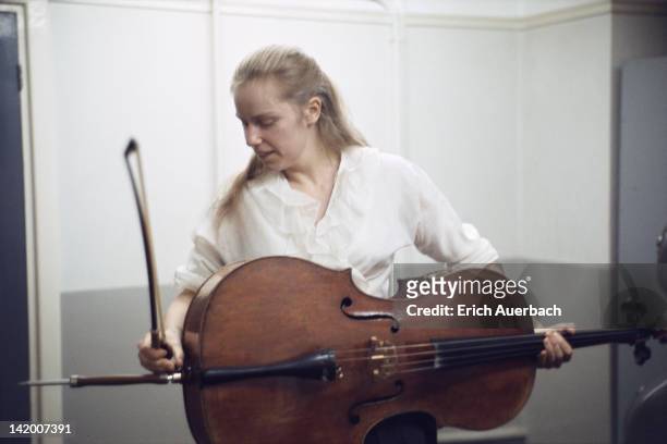 British cellist Jacqueline du Pre with her instrument, circa 1967.