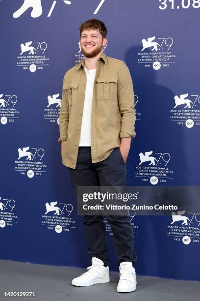 Anthony Bajon attends the photocall for "Athena" at the 79th Venice International Film Festival on September 02, 2022 in Venice, Italy.