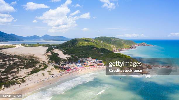 joaquina beach, florianopolis, santa catarina, brasilien - florianopolis stock-fotos und bilder