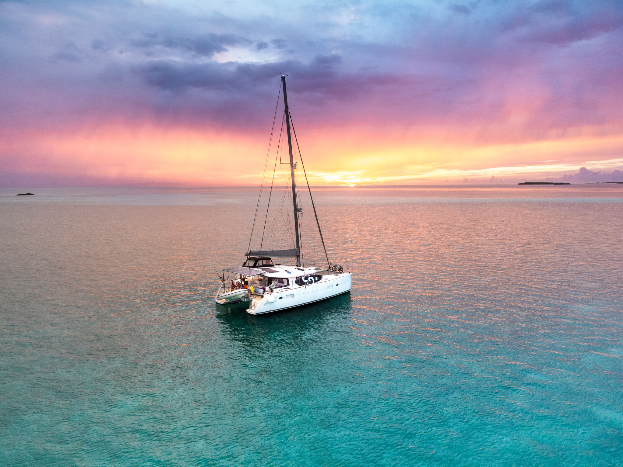 catamaran sailing
