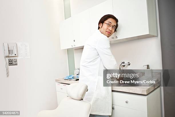 Doctors Roo Clean 21 Cleaning Exam Room Stock Photos, High-Res Pictures, and Images ...
