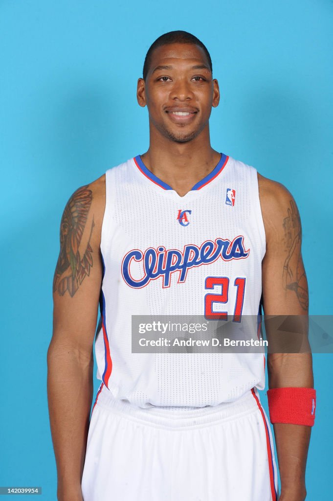 Bobby Simmonds Bobby Simmons of the Los Angeles Clippers poses for a portrait before ...