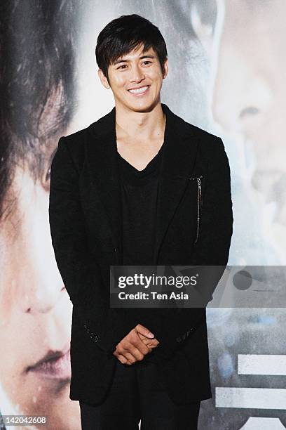 Ko Soo attends the "Cho Neung Ryeok Ja" Press Conference at Megabox on October 18, 2010 in Seoul, South Korea.