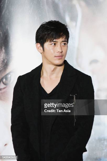 Ko Soo attends the "Cho Neung Ryeok Ja" Press Conference at Megabox on October 18, 2010 in Seoul, South Korea.