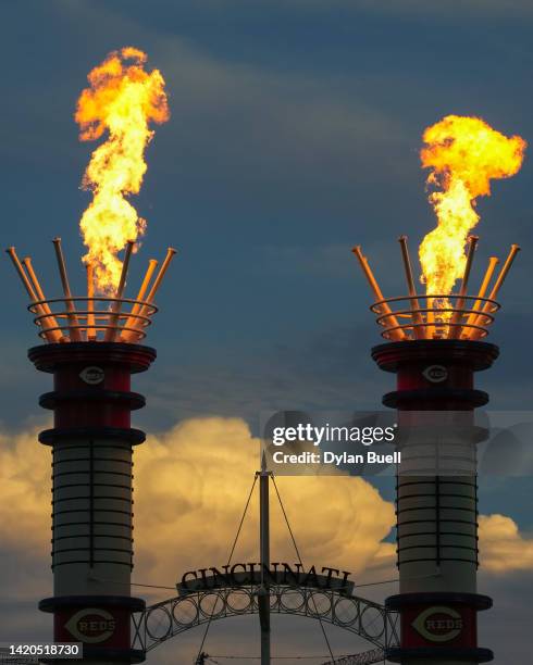 Cincinnati Reds Stack 1,395 Cincinnati Fire Stock Photos, High-Res Pictures, and Images ...