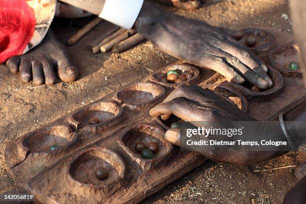 ethiopian tribes - dietmar temps - fotografias e filmes do acervo