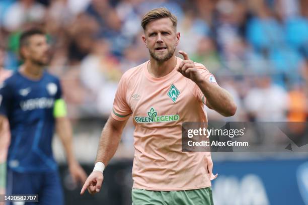 Niclas Fuellkrug of Werder Bremen celebrates their team's second goal during the Bundesliga match between VfL Bochum 1848 and SV Werder Bremen at...