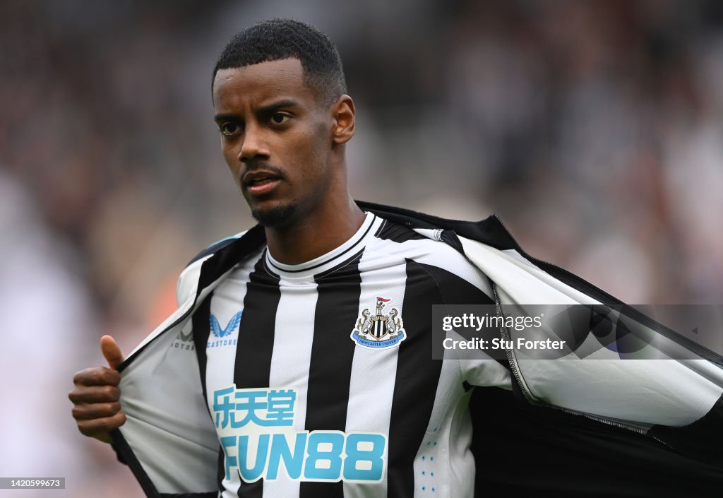 Newcastle United v Crystal Palace - Premier League