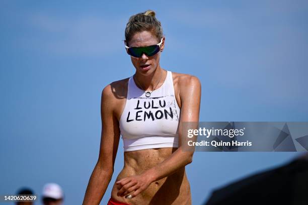 Sarah Pavan reacts against Kimberly Hildreth and Karolina Marciniak during the AVP Gold Series Chicago Open at Pomellato’s Oak Street Boutique on...