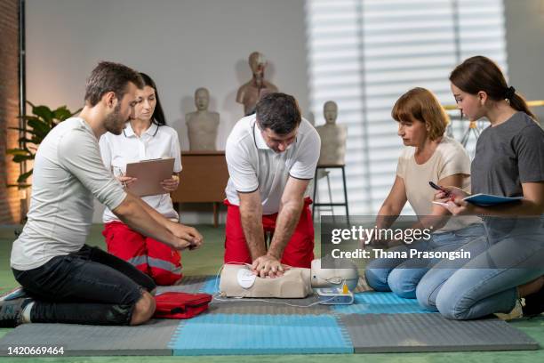 first aid training course - first aid training stock pictures, royalty-free photos & images