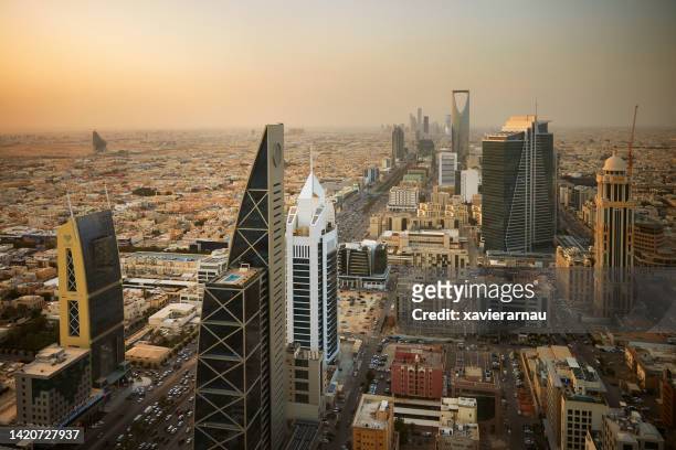al-olaya, north of riyadh, in late afternoon - saudi arabia city stock pictures, royalty-free photos & images