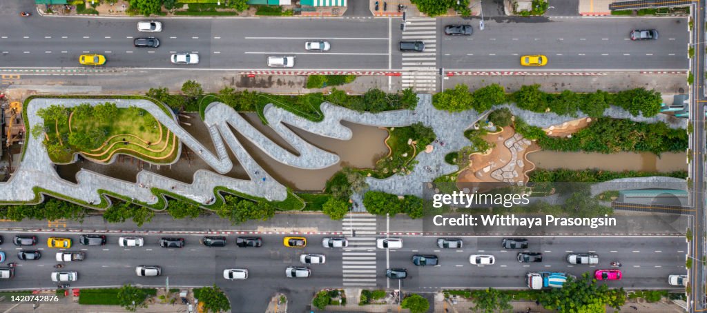 A large park sprang up in the heart of Bangkok.