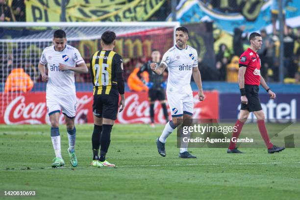 Luis Suarez of Nacional celebrates after scoring the second goal of his team during a match between Nacional and Peñarol as part of Torneo Clausura...