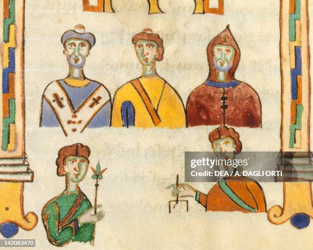 Codex King Robe Leges Photos and Premium High Res Pictures - Getty Images