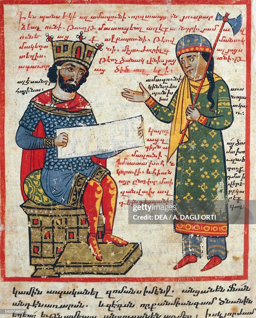 Alexander Great receives Darius's message
