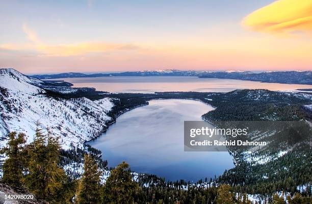 fallen leaf lake and lake tahoe at sunset in the winter, california. - see lake tahoe stock-fotos und bilder