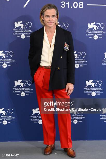 Chris Pine attends the photocall for "Don't Worry Darling" at the 79th Venice International Film Festival on September 05, 2022 in Venice, Italy.