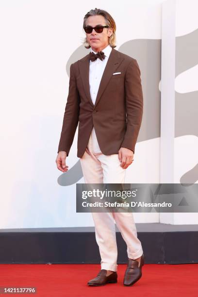 Chris Pine attends the "Don't Worry Darling" red carpet at the 79th Venice International Film Festival on September 05, 2022 in Venice, Italy.
